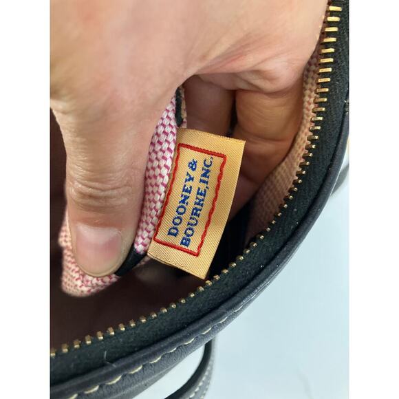 DOONEY & BOURKE SMALL BLACK PEBBLED LEATHER SHOULDER BAG - Picture 14 of 16